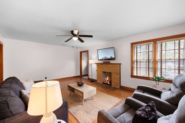 Photo - 47 Brentwood Dr