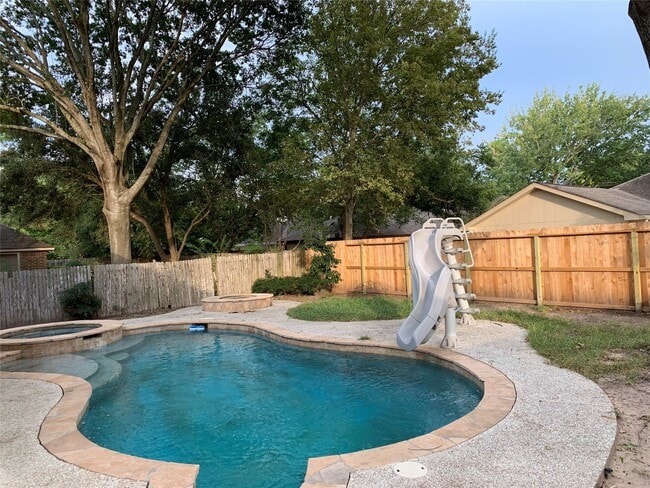 Photo - 1103 Mountain Meadows Dr