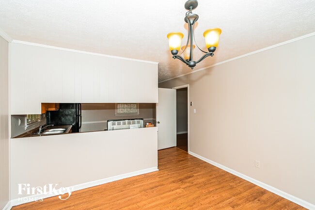 Photo - 6917 Knollwood Dr