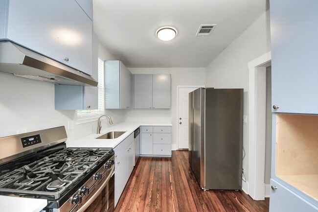 Photo - 3119 St Emanuel St