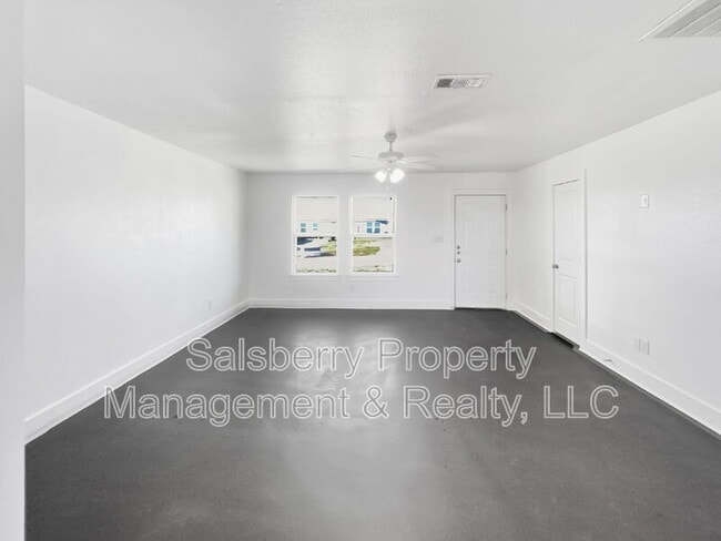 Photo - 109 James Ct Unit 200