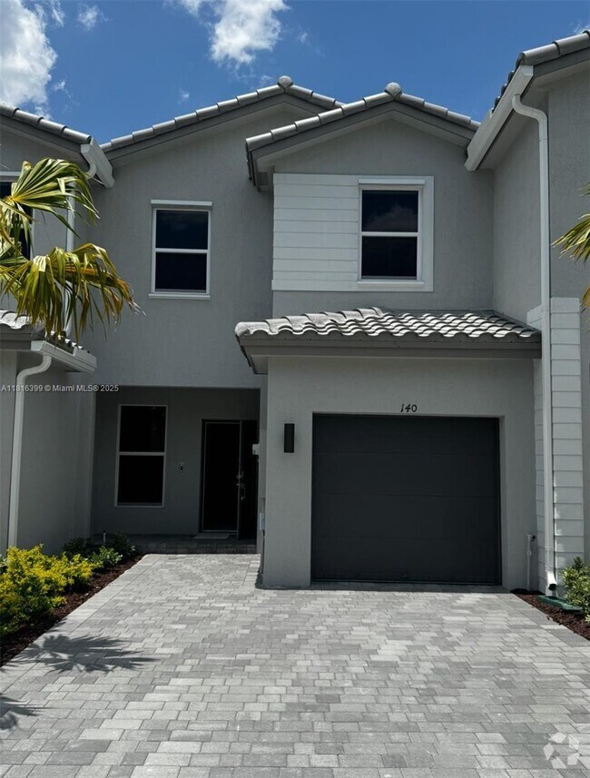Building Photo - 140 SW 184th Way Rental