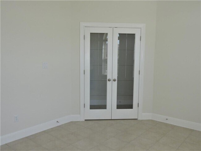 Photo - 1120 Sundrops St