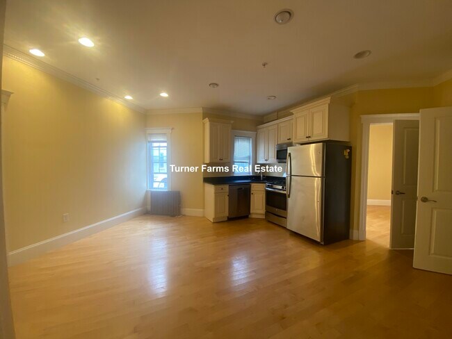 Photo - 156 Magazine St Unit 23