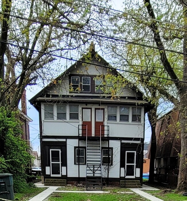 Building Photo - 352 E 20th Ave Unit 352.5 E 20th Avenue Rental