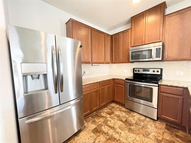 Photo - 213 Connor Elkins Dr