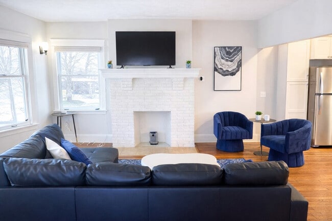 Photo - 1501 E 105th St Unit SI ID1290645P