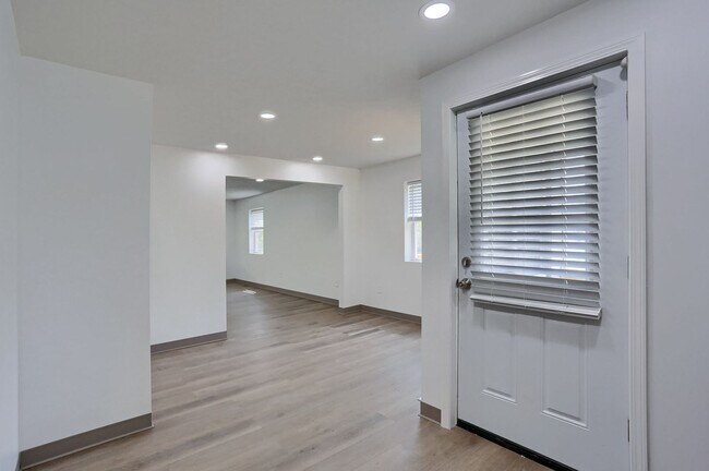 Photo - 153 Kathleen Dr Unit 153 Kathleen Dr 1
