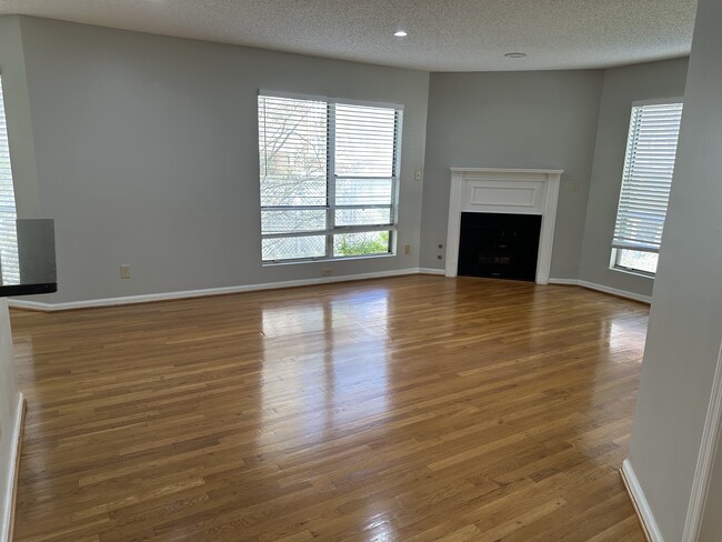 Photo - 244 13th St NE Condo Unit 220