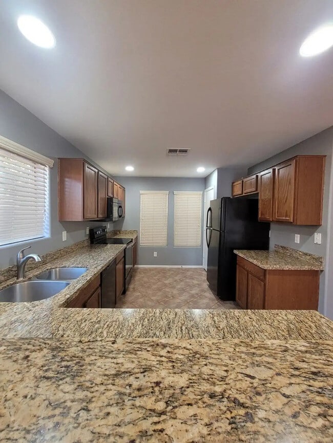 Photo - 15450 W Mercer Ln