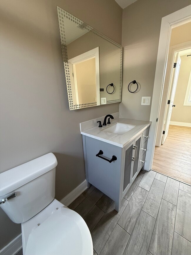 Photo - 5102 W Belden St Unit 2