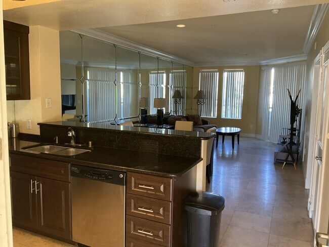 Photo - 260 E Flamingo Rd
