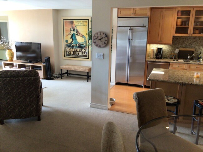 Photo - 415 Montana Ave Unidad 306