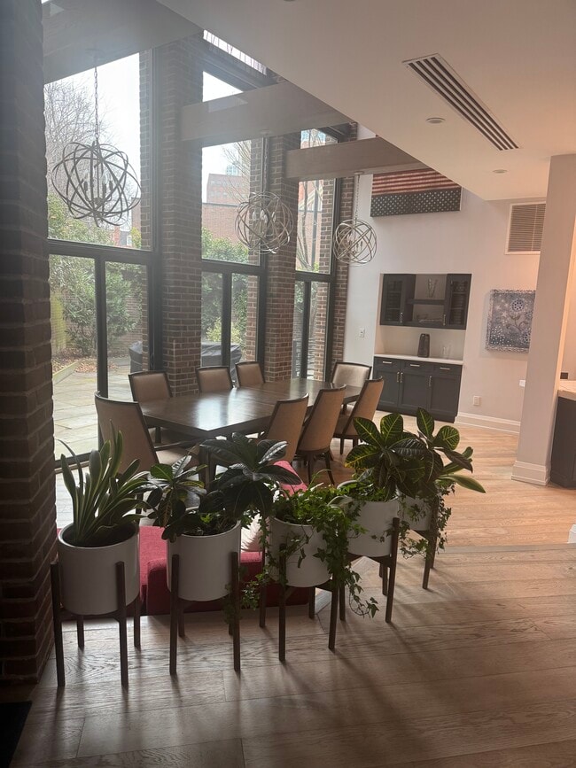 Photo - 230 S 3rd St