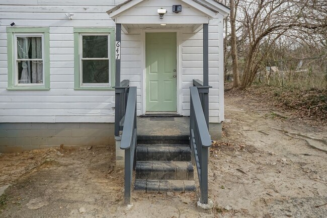 Photo - 645-647 Arch St