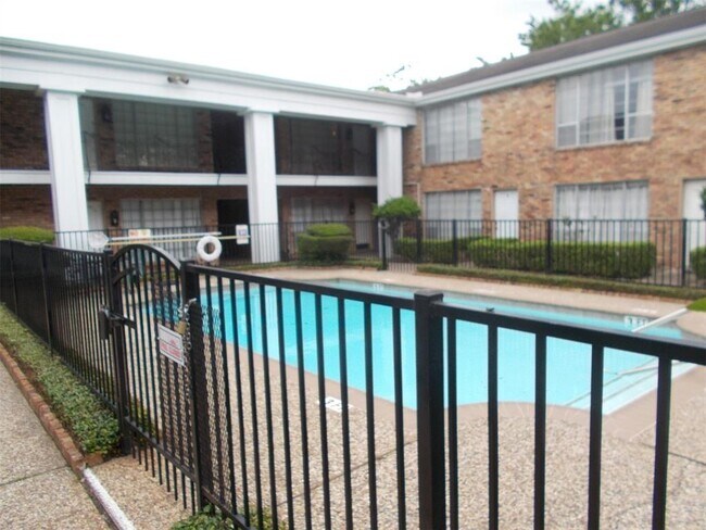 Gulfton Apartments For Rent For Less Than 1 500 Houston Tx Forrent Com