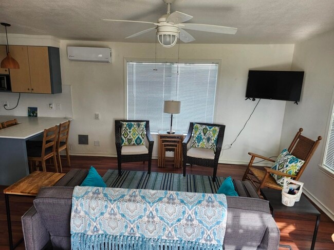 Photo - 4215 Hardin Dr