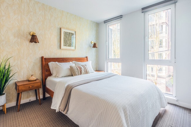 Photo - 320 Queen Anne Ave N Unidad SI ID1378257P