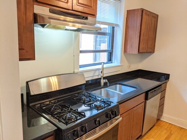 Photo - 800 Sherman Ave Unit 802-W1