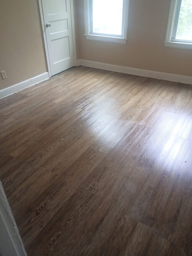 Photo - 1125 W Lexington Cir