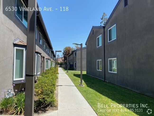 Building Photo - COMING SOON. 2 Bedroom, 1 Bathroom With Wa... Unit 118 Rental