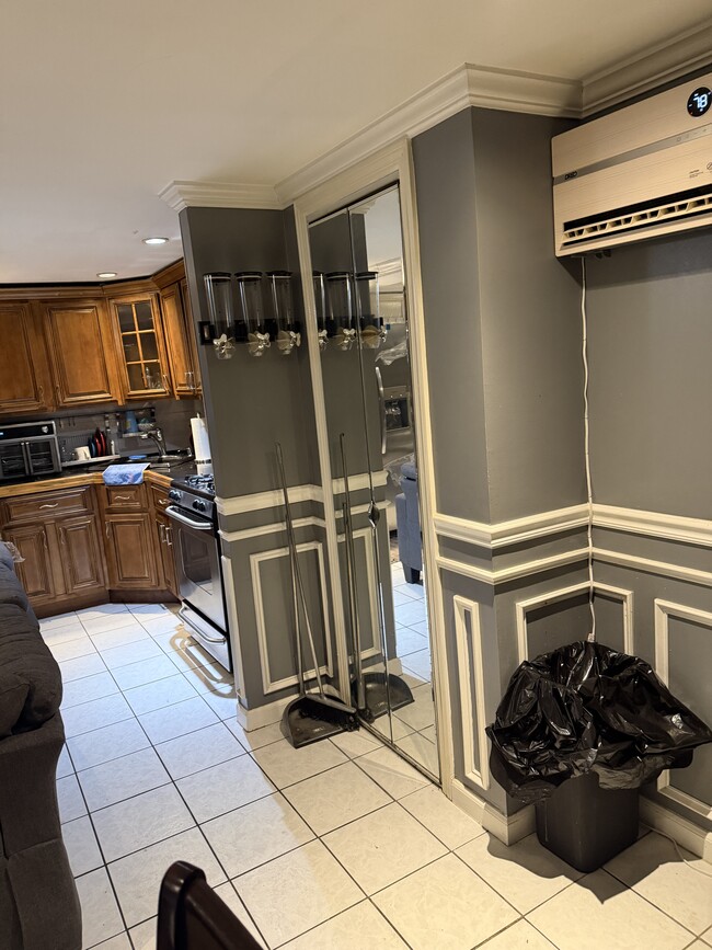 Photo - 32 Paerdegat 2nd St