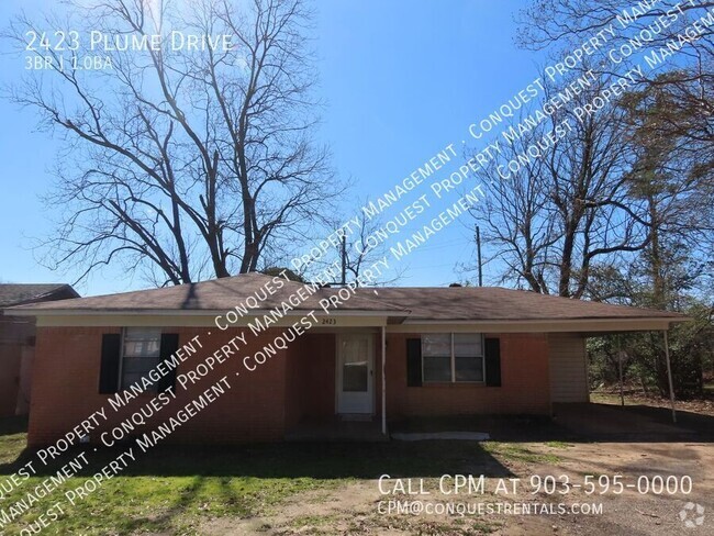 Building Photo - Newly Renovated Three Bedroom Brick Home!