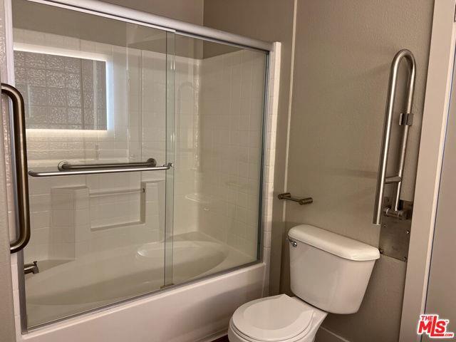 Photo - 1041 Glendon Ave Unidad 5110