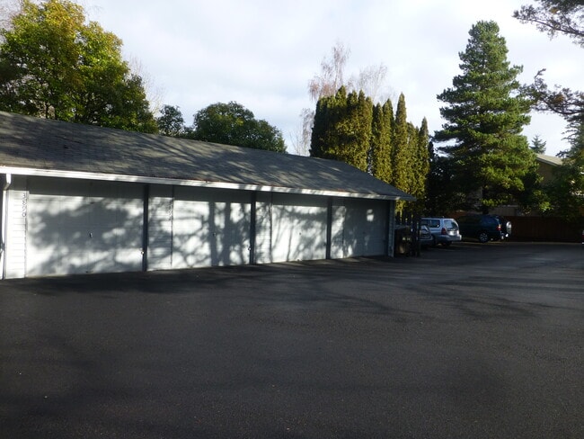 Photo - 3894 NW Chemult Pl Unit 3894 NW Chemult Pl