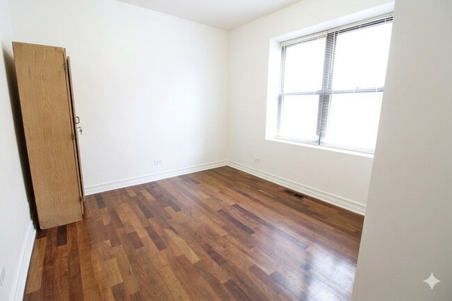 Photo - 4347 N Sawyer Ave Unit 1D