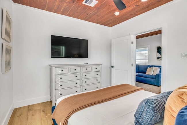 Photo - 1311 53rd St