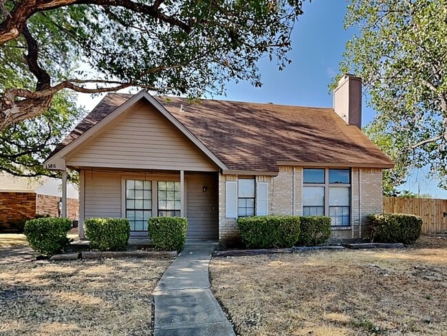 Building Photo - 1386 Southridge Dr Rental