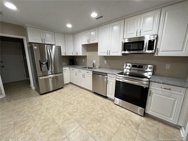 Photo - 3002 Folkstone Cir