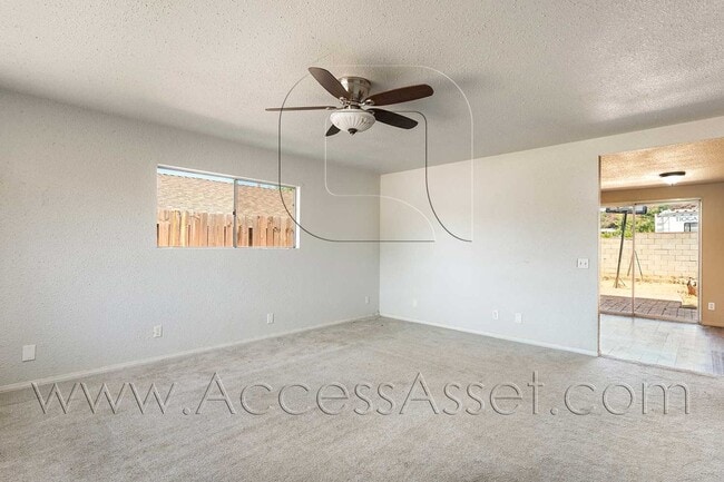 Photo - 33220 Schaper St