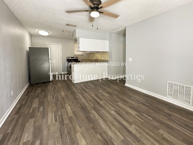 Photo - 1160 Comanche St Unidad 4