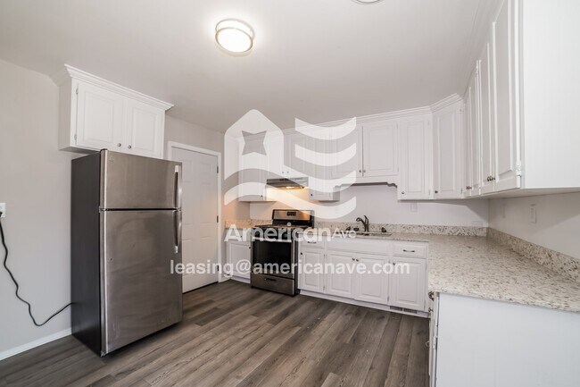 Photo - 1609 Koch St