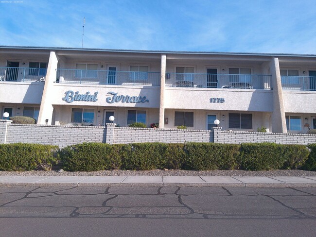 Building Photo - Beautifully designed short-term rental Or Long-Term offering comfort, style, and convenience