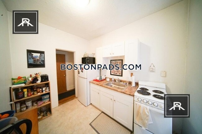 Building Photo - 2 bedroom in Brookline MA 02118 Unit 2 Rental