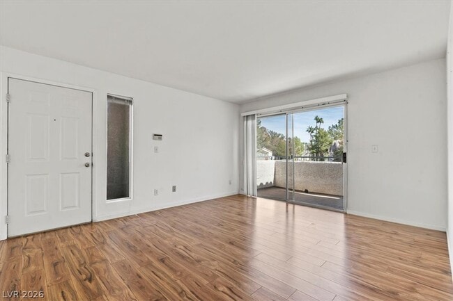 Photo - 3145 Casey Dr Unit 201