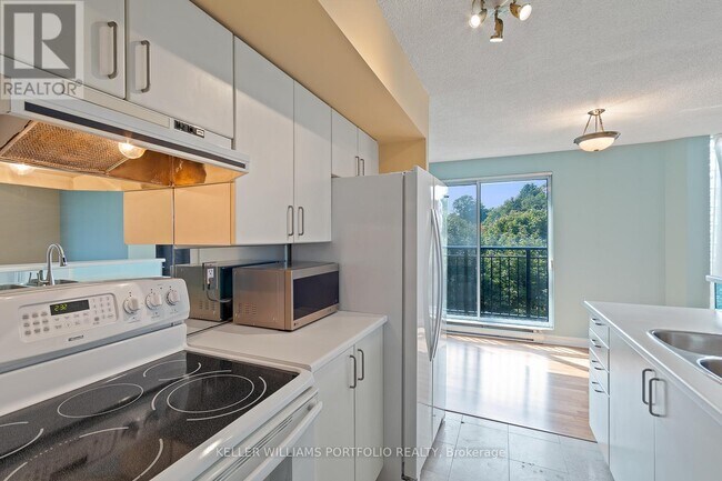 Photo - 97 Lawton Blvd Unité 604