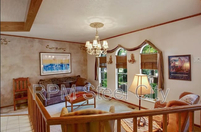 Photo - 2541 Taylor Ln