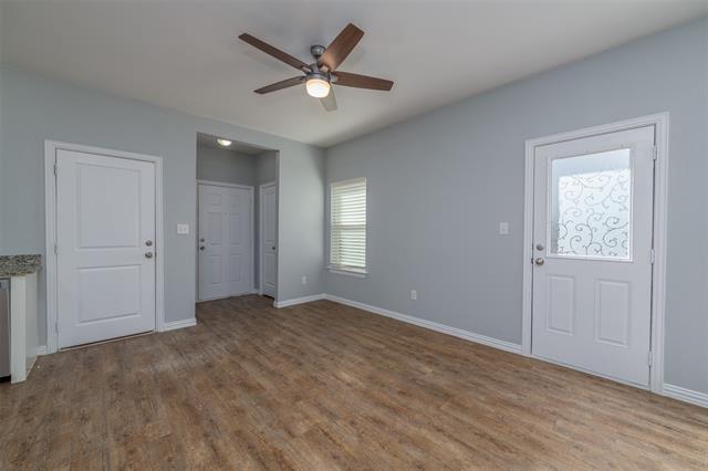 Photo - 2030 Brookes St