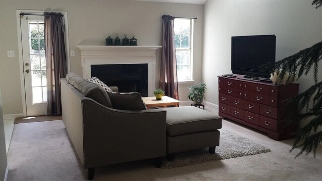 Photo - Hyde Park Rental