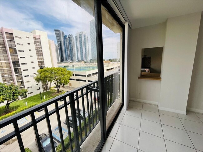 Photo - 16909 N Bay Rd Unit 607