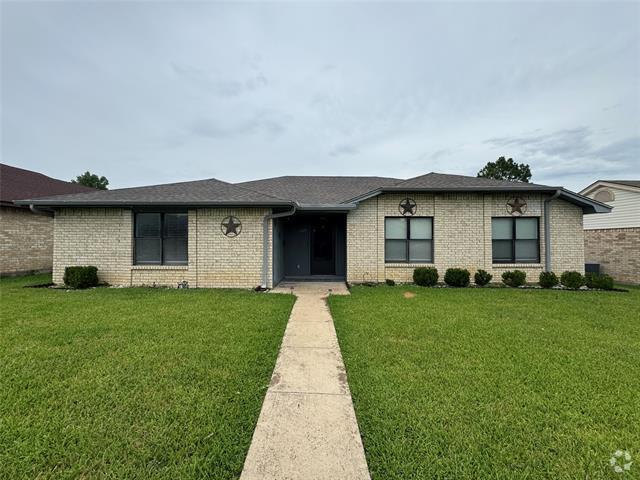Building Photo - 1327 Reesling Dr Rental
