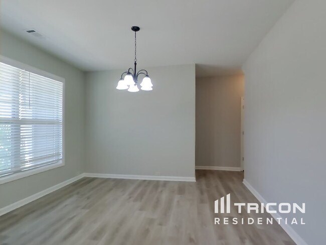 Photo - 4442 Favored Way Union City GA