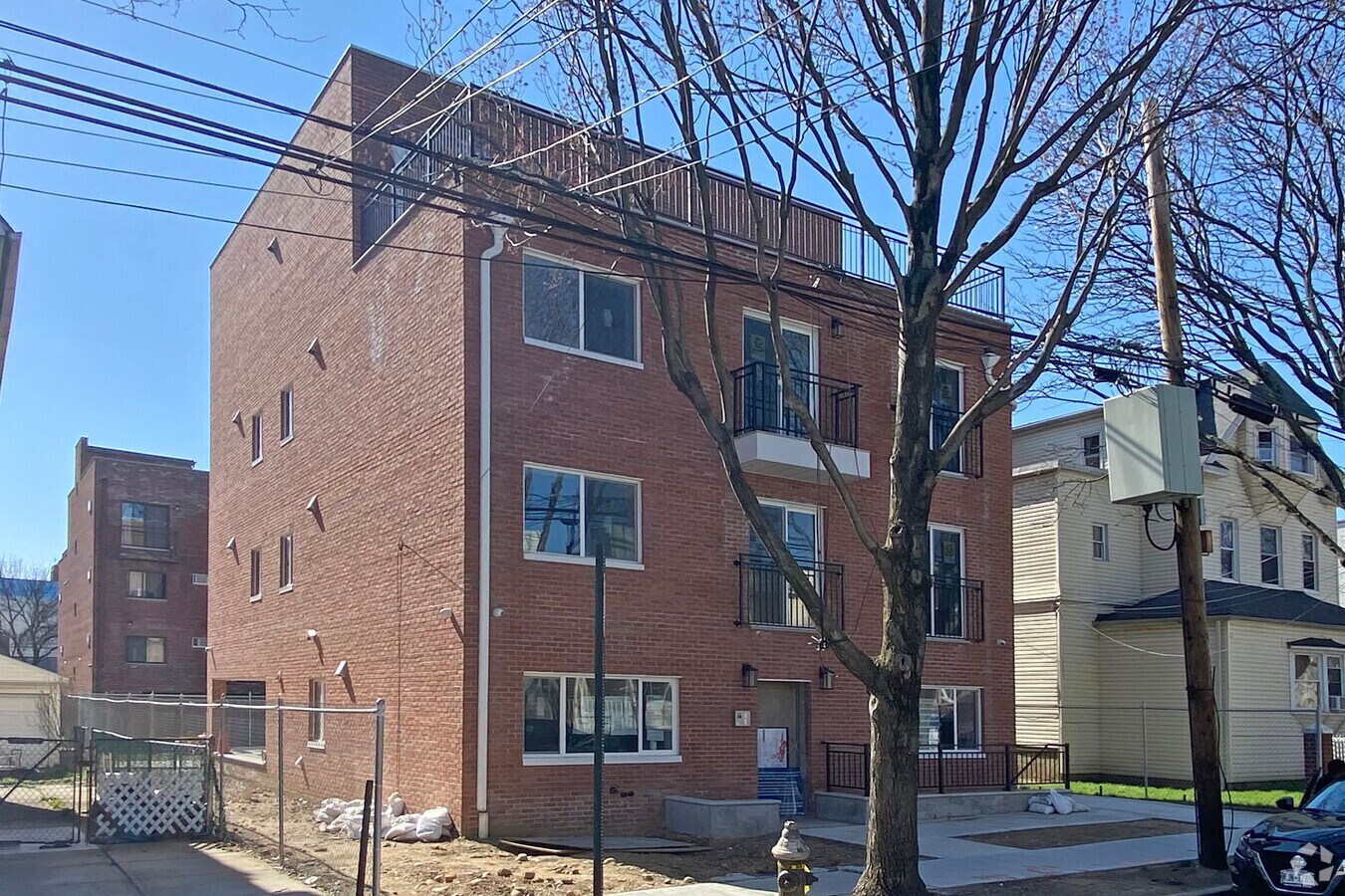 Photo - 89-28 138th Pl