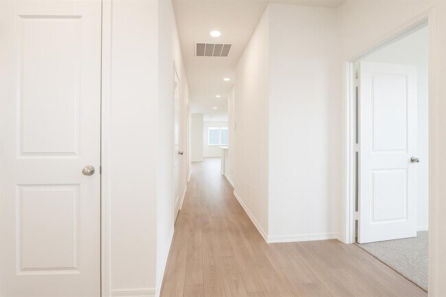 Photo - 317 Santo Domingo Rd