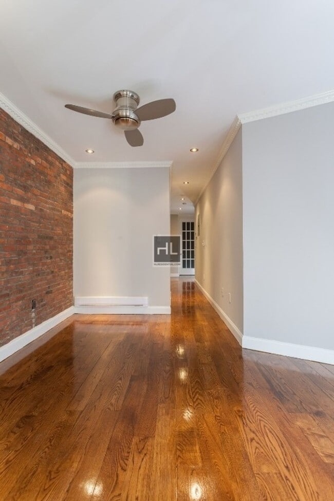 Building Photo - W 103RD ST.