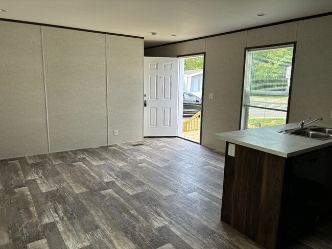 Photo - 2121 Panhandle Rd